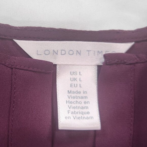 London Times Purple Flare Sleeve Blouse Large
Lot I - Picture 4 of 4